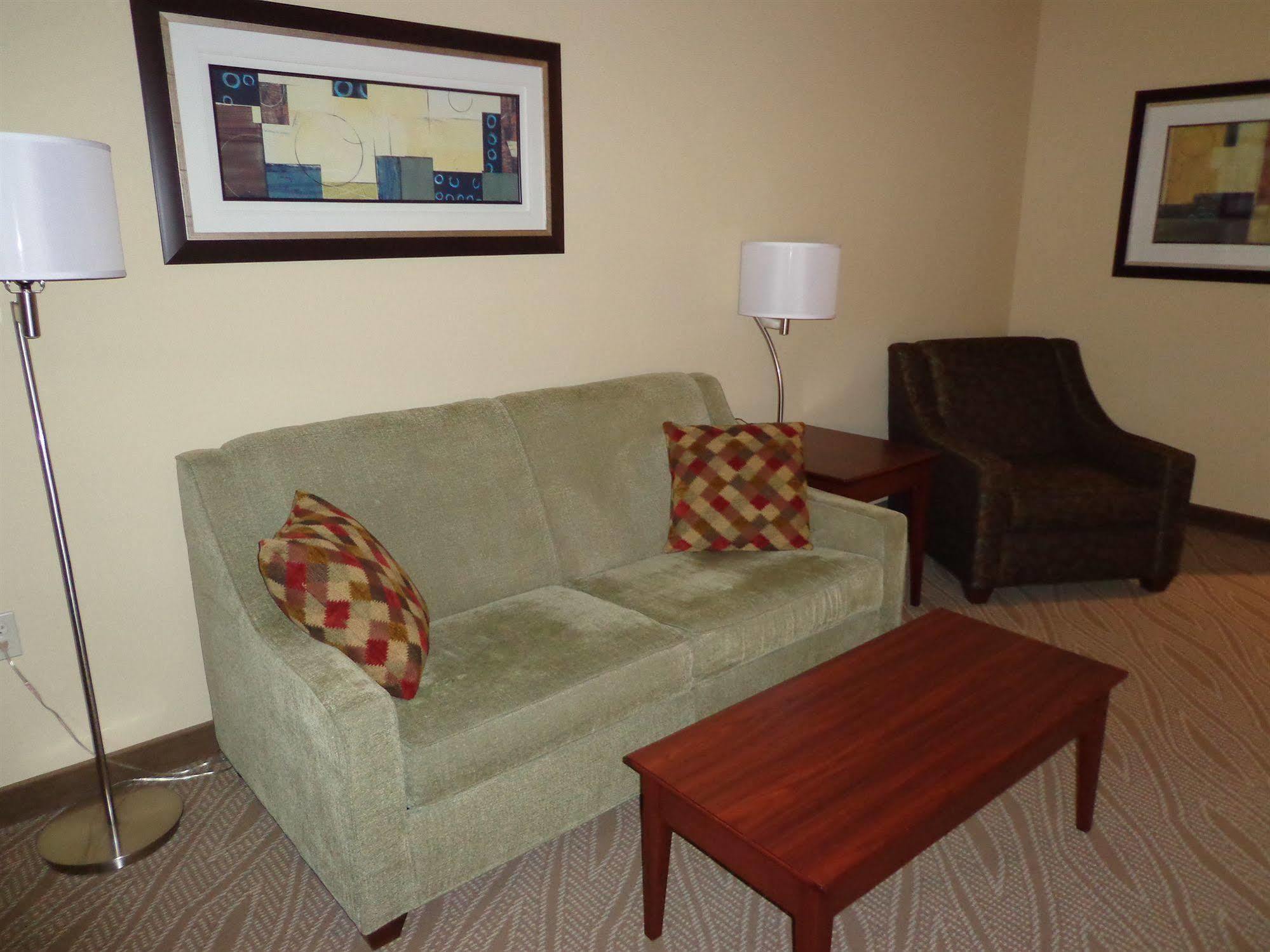 Cobblestone Inn & Suites - Marquette Екстер'єр фото
