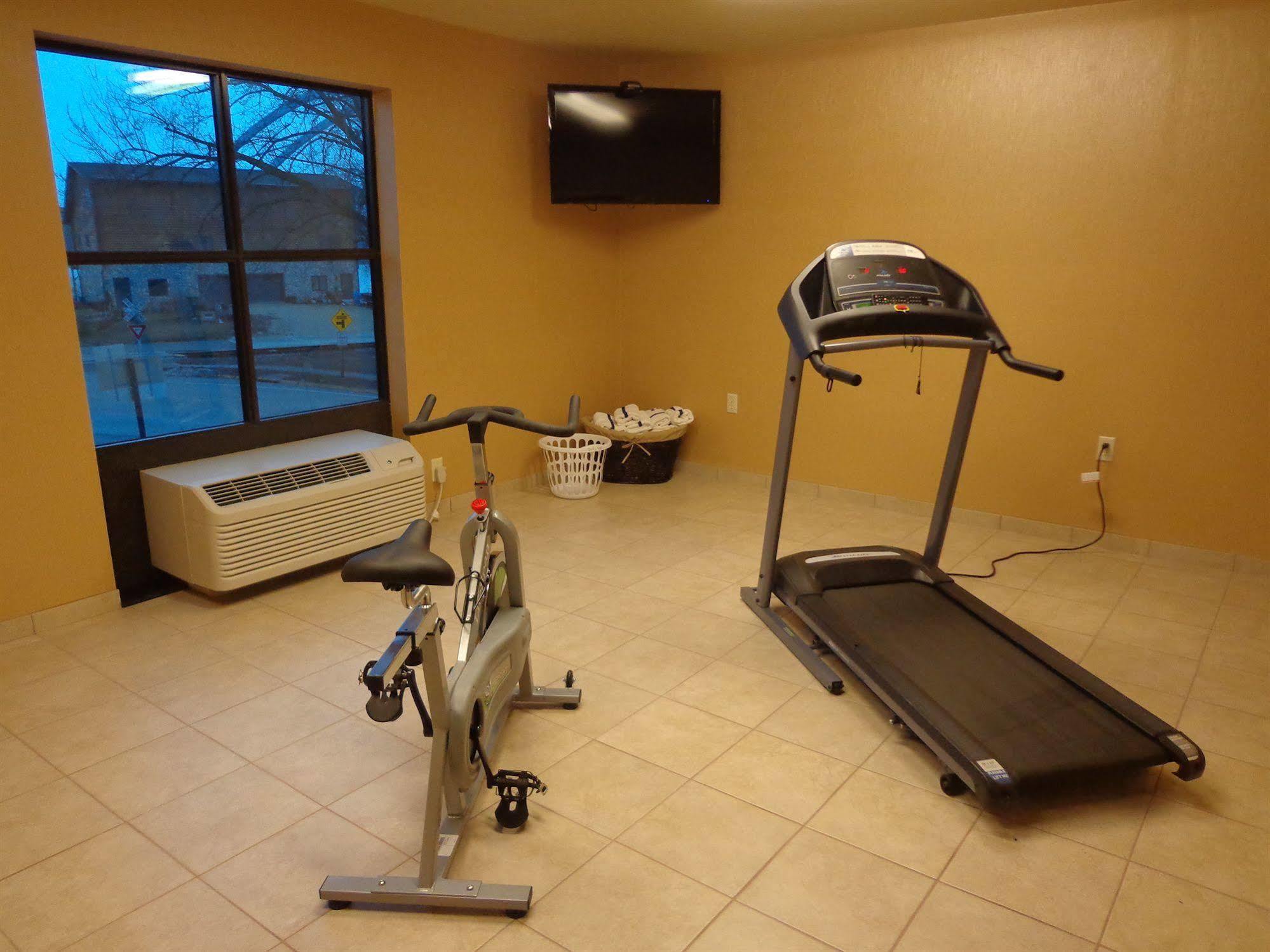 Cobblestone Inn & Suites - Marquette Екстер'єр фото